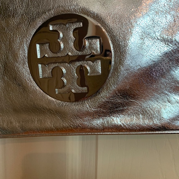 Tory Burch Silver Leather Handbag - Picture 2 of 9